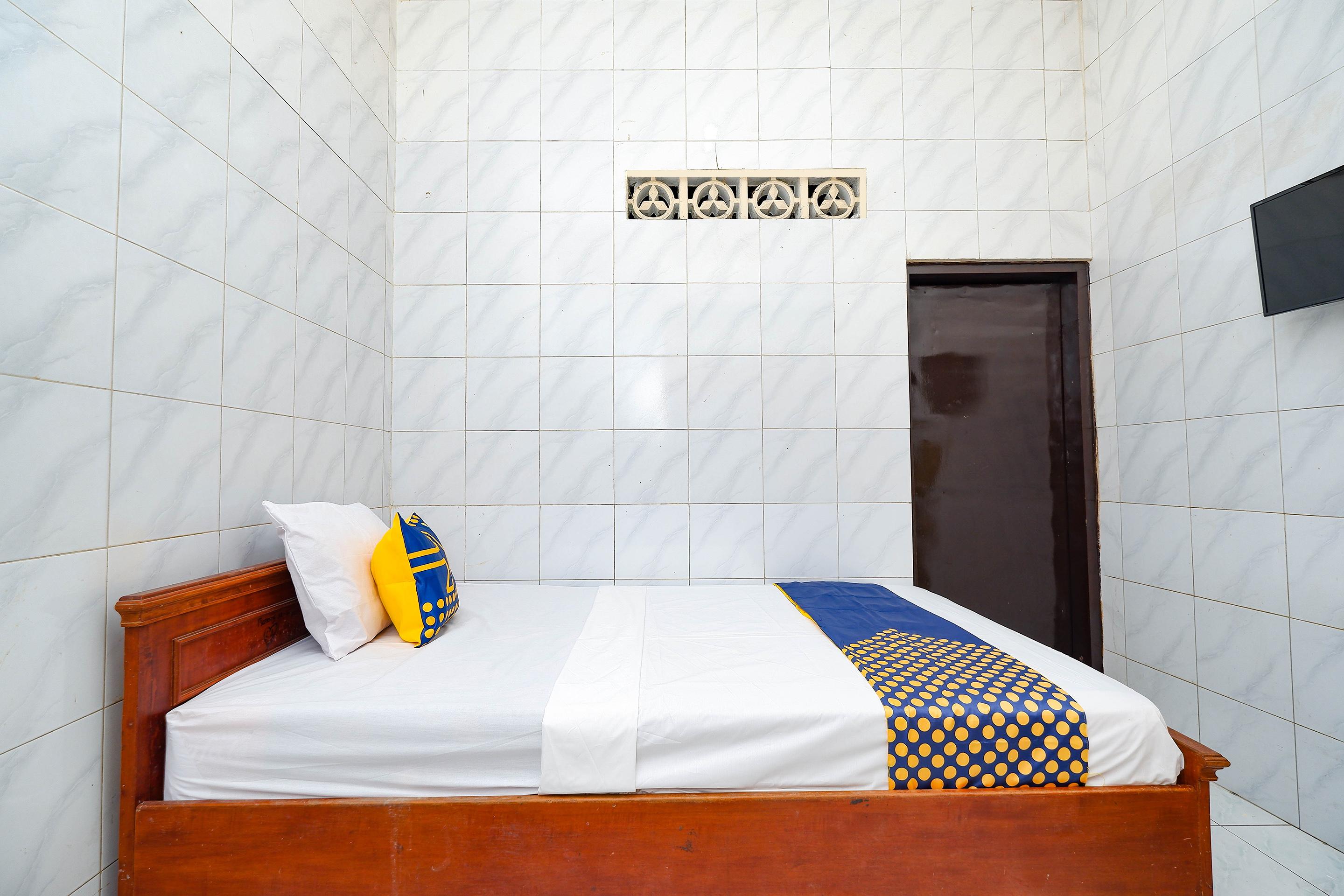 Spot On 2011 Hotel Mekar Sari Solo Exterior foto